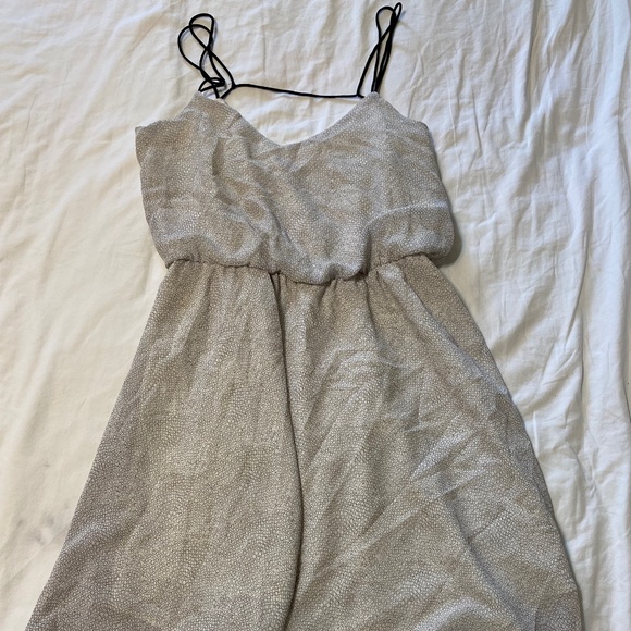 Flowy Sundress - Picture 1 of 2